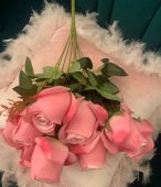 Buchet 11 fire trandafiri material textil Roz