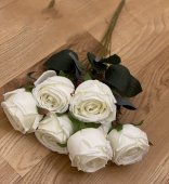 Buchet 7 capete trandafiri Alb