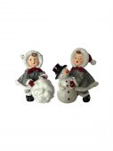 Figurine Din Rasina Craciun Copii Care Fac Un Om De Zapada 2/Set
