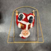 Mos Craciun in leagan cu baterii